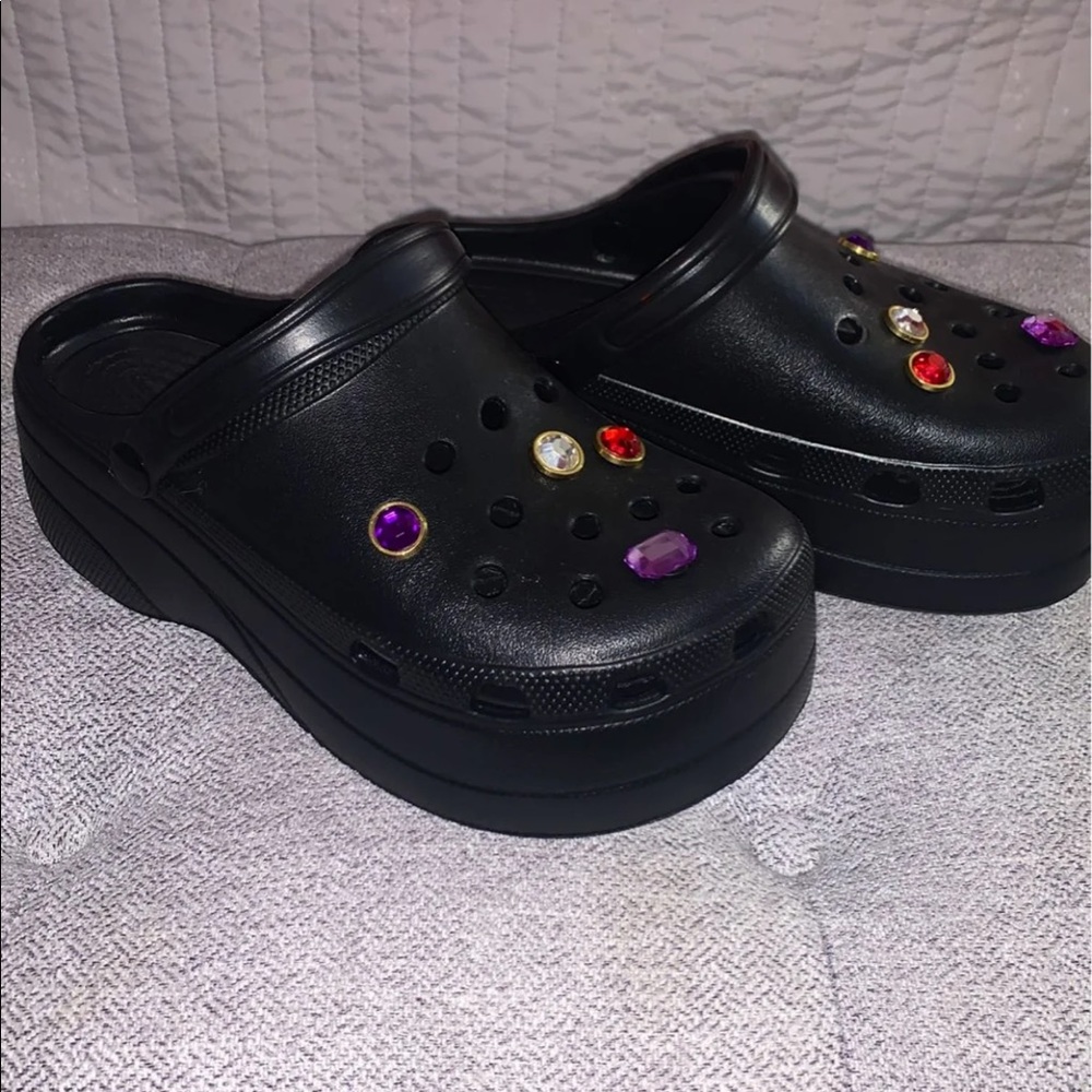 Clogs with charms